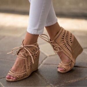 Jeffrey Campbell Rodillo Hi wedge sandal in tan with box